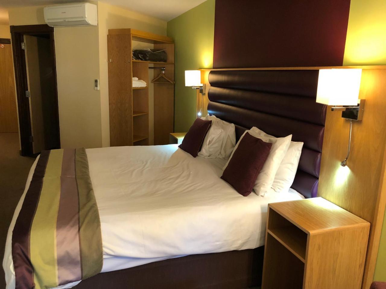 The Gulliver'S Hotel Warrington Exteriör bild